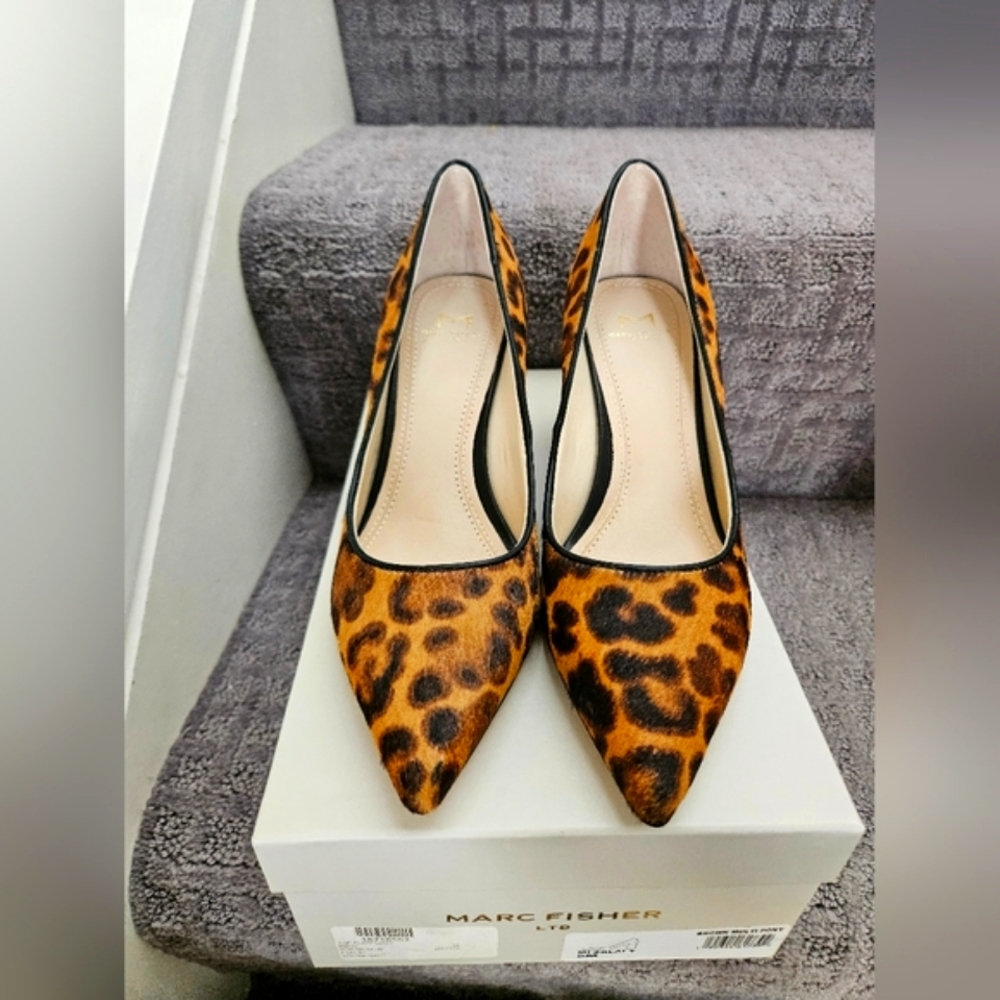 Marc Fisher Pumps in size 5